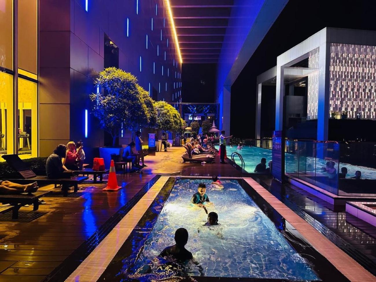 The Platinum Klcc By Comfort Suites Kuala Lumpur Exterior foto